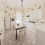 Odi Et Amo - Lido San Giovanni Apartment *